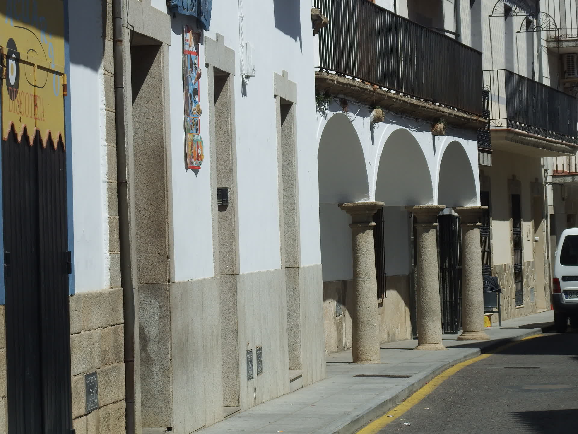 Navas del Madroño